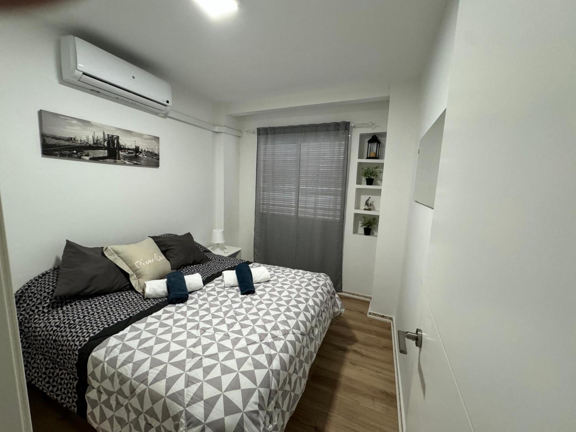 Malaga Beach, Pedregalejo Apt.4/6 2 Hab. Exteriör bild